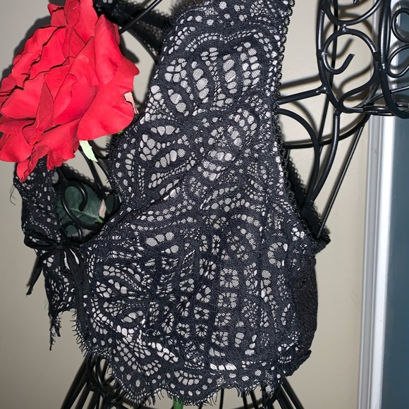 💄💋Victoria's Secret Lace Bralette Sz. L💋💄 - Picture 4 of 6